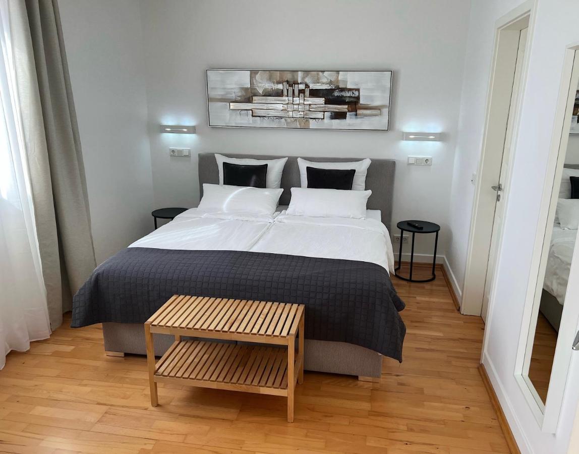 Weingut-Aparthotel Olinger Mehring (Rhineland-Palatinate) Quarto foto