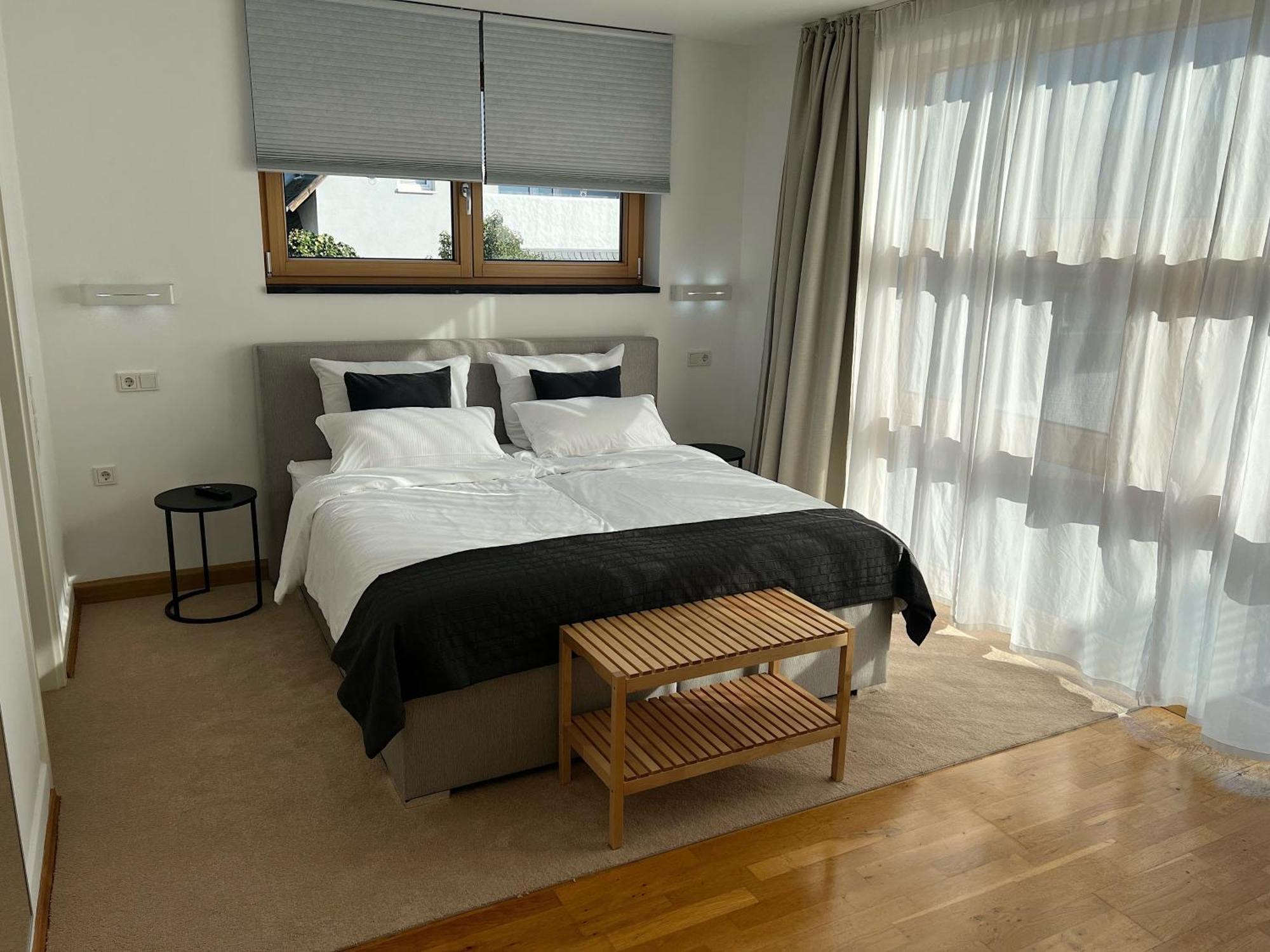 Weingut-Aparthotel Olinger Mehring (Rhineland-Palatinate) Quarto foto